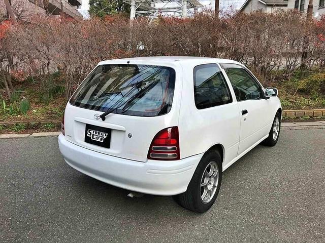 スターレット ルフレｆ　エクストラパッケージ　４速マニュアル　Ｐ／Ｓ　Ｐ／Ｗ　ＥＴＣ　ＥＮＫＥＩアルミ　ＲＥＣＡＲＯシート　新クラッチ交換済　整備済　車検１０年１月　走行１０．５万ｋｍ（8枚目）