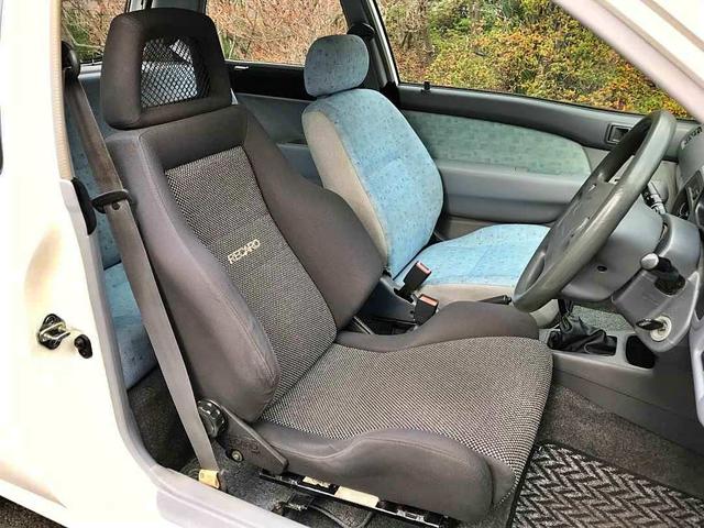 スターレット ルフレｆ　エクストラパッケージ　４速マニュアル　Ｐ／Ｓ　Ｐ／Ｗ　ＥＴＣ　ＥＮＫＥＩアルミ　ＲＥＣＡＲＯシート　新クラッチ交換済　整備済　車検１０年１月　走行１０．５万ｋｍ（12枚目）