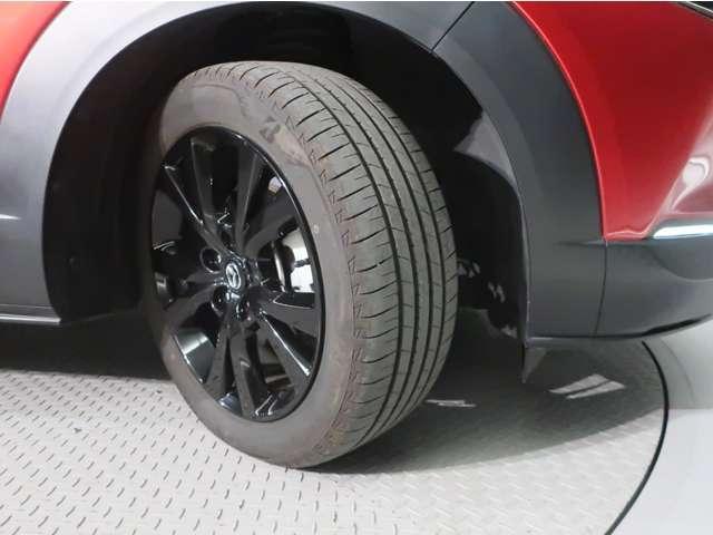 ＣＸ－３０ ２．０　２０Ｓ　レトロスポーツエディション　デモカーＵＰ・３６０度モニター・運転席＆助手　ＭＲＣＣ　フルセグ　スマートブレーキサポート　オートエアコン　ＬＥＤヘッドライト　ＰＷシート　シ－トヒ－タ－　スマートキー　バックカメラ　フロントカメラ（18枚目）