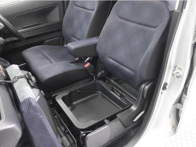 ����Ȃ̉��Ɏ��[�X�y�[�X����܂��B