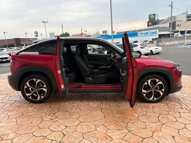 MX-30 2.0 ナチュラル モノトーン シートヒーター 360°カメラ ナビ パワーシート 純正18インチアルミホイール(4枚目)