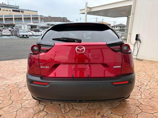 MX-30 2.0 ナチュラル モノトーン シートヒーター 360°カメラ ナビ パワーシート 純正18インチアルミホイール(5枚目)