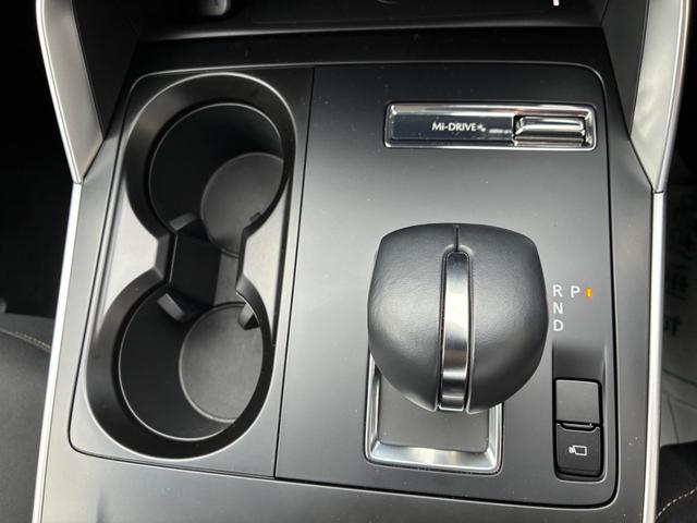 CX-60 3.3 XD Sパッケージ ディーゼルターボ ETC 電動シート 禁煙 レーダークルコン USB 地デジ DSC AW LEDヘッドライト 盗難防止装置 パワーウィンドウ エアコン バックカメラ ETC 前席シートヒーター キーレスエントリー(27枚目)