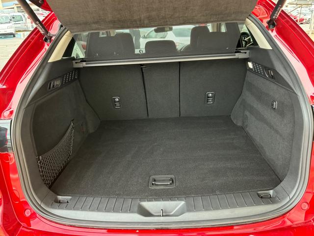 CX-60 3.3 XD Sパッケージ ディーゼルターボ ETC 電動シート 禁煙 レーダークルコン USB 地デジ DSC AW LEDヘッドライト 盗難防止装置 パワーウィンドウ エアコン バックカメラ ETC 前席シートヒーター キーレスエントリー(34枚目)