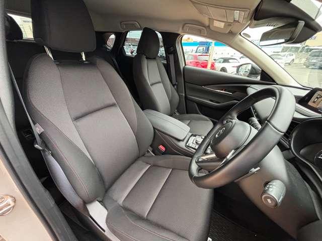 ＣＸ－３０ ２．０　２０Ｓ　ブラックトーンエディション　ＥＴＣ　純正ドライブレコーダー（前後）　スマートブレーキ　Ｂカメラ　ＡＣＣ　スマートキー　パワーシート　フルセグ　メモリーナビ　ＬＥＤヘッド　パワーバックドア　アルミホイール　ＥＴＣ　３６０カメラ（5枚目）