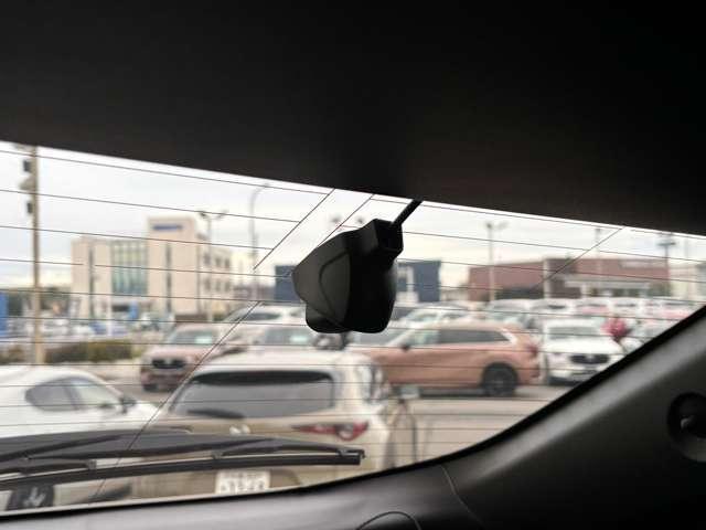 ＣＸ－３０ ２．０　２０Ｓ　ブラックトーンエディション　ＥＴＣ　純正ドライブレコーダー（前後）　スマートブレーキ　Ｂカメラ　ＡＣＣ　スマートキー　パワーシート　フルセグ　メモリーナビ　ＬＥＤヘッド　パワーバックドア　アルミホイール　ＥＴＣ　３６０カメラ（11枚目）