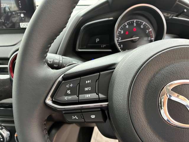 MAZDA2 1.5 15スポルト AM/FMラジオ 360°ビューモニター フルセグ レーダークルーズコントロール アイドリングストップ フルオートエアコン スマートキー キーフリー 横滑り防止装置 アルミホイール Bカメラ(9枚目)