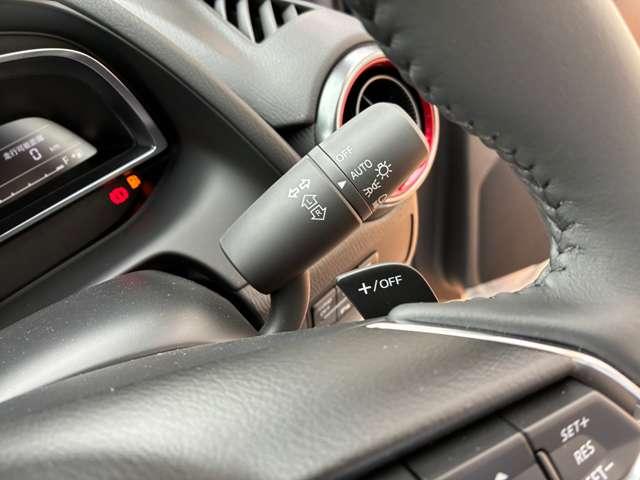 MAZDA2 1.5 15スポルト AM/FMラジオ 360°ビューモニター フルセグ レーダークルーズコントロール アイドリングストップ フルオートエアコン スマートキー キーフリー 横滑り防止装置 アルミホイール Bカメラ(13枚目)