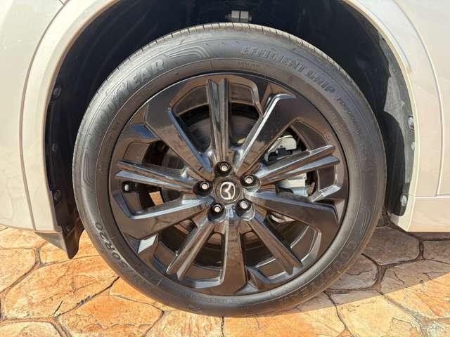 ＣＸ－８０ ３．３　ＸＤハイブリッド　プレミアム　スポーツ　ディーゼルタ　タン革内装　ＢＯＳＥサウンドシステム　３６０度　レーダークルーズ　パノラマサンルーフ　クリアランスソナー　パワーシート　衝突被害軽減システム　革シート　ＥＴＣ　シートヒーター　４ＷＤ　バックカメラ（2枚目）