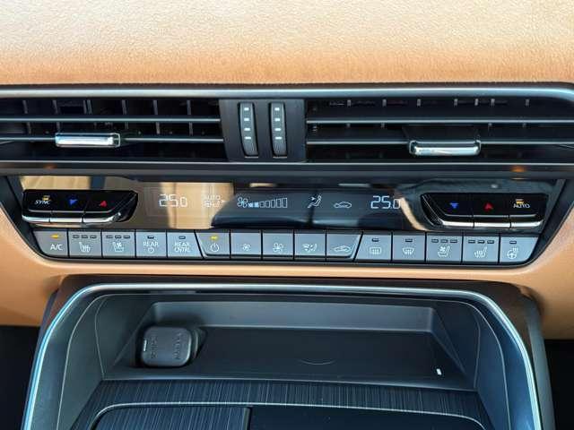 ＣＸ－８０ ３．３　ＸＤハイブリッド　プレミアム　スポーツ　ディーゼルタ　タン革内装　ＢＯＳＥサウンドシステム　３６０度　レーダークルーズ　パノラマサンルーフ　クリアランスソナー　パワーシート　衝突被害軽減システム　革シート　ＥＴＣ　シートヒーター　４ＷＤ　バックカメラ（16枚目）