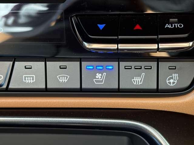 ＣＸ－８０ ３．３　ＸＤハイブリッド　プレミアム　スポーツ　ディーゼルタ　タン革内装　ＢＯＳＥサウンドシステム　３６０度　レーダークルーズ　パノラマサンルーフ　クリアランスソナー　パワーシート　衝突被害軽減システム　革シート　ＥＴＣ　シートヒーター　４ＷＤ　バックカメラ（17枚目）