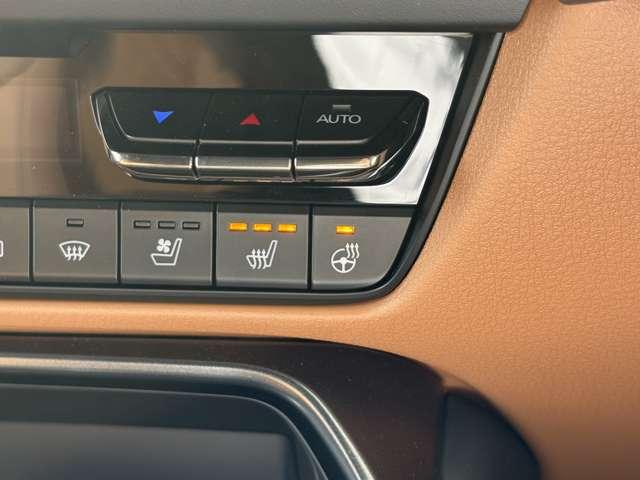 ＣＸ－８０ ３．３　ＸＤハイブリッド　プレミアム　スポーツ　ディーゼルタ　３６０°モニター　ＢＯＳＥサウンドシステム　ＥＴＣ　３６０度　レーダークルーズ　パノラマサンルーフ　クリアランスソナー　パワーシート　衝突被害軽減システム　革シート　ＥＴＣ　シートヒーター　４ＷＤ（12枚目）