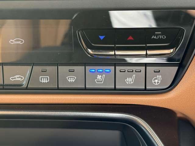 ＣＸ－８０ ３．３　ＸＤハイブリッド　プレミアム　スポーツ　ディーゼルタ　３６０°モニター　ＢＯＳＥサウンドシステム　ＥＴＣ　３６０度　レーダークルーズ　パノラマサンルーフ　クリアランスソナー　パワーシート　衝突被害軽減システム　革シート　ＥＴＣ　シートヒーター　４ＷＤ（13枚目）