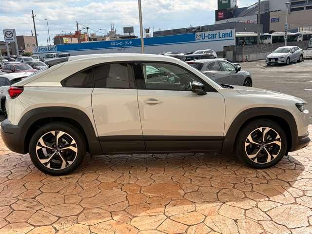 ＭＸ－３０ ２．０　ナチュラル　モノトーン　電動シート　３６０度モニター　シートヒータ　（4枚目）