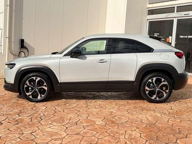 ＭＸ－３０ ２．０　ナチュラル　モノトーン　電動シート　３６０度モニター　シートヒータ　（5枚目）