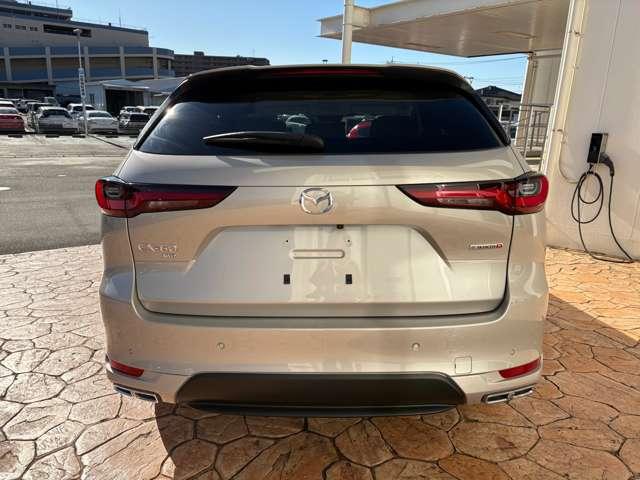 ＣＸ－６０ ３．３　ＸＤハイブリッド　エクスクルーシブ　モダン　ディーゼ　ＢＯＳＥ　前後ドラレコ　ＥＴＣ　シートベンチレーシ　衝突軽減ブレーキ　ＬＥＤライト　追従式クルコン　地上デジタル　シートエアコン　サイドカメラ　ＥＴＣ　アルミホイール　横滑り防止装置　パワーシート（4枚目）