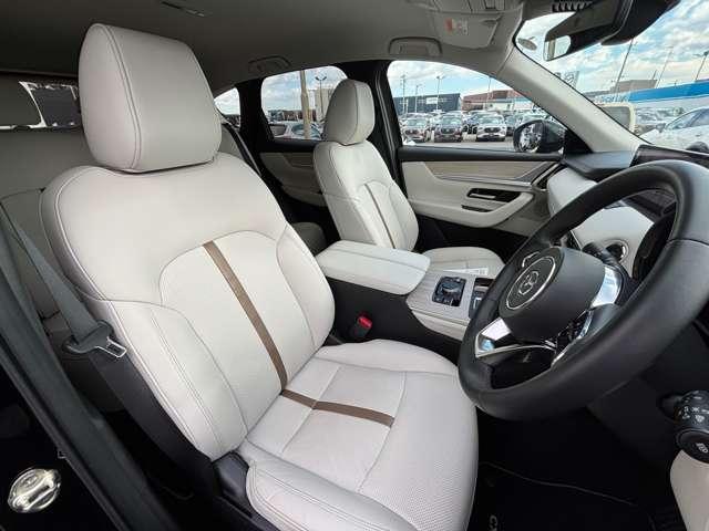 ＣＸ－６０ ３．３　ＸＤハイブリッド　エクスクルーシブ　モダン　ディーゼ　ＢＯＳＥ　ＥＴＣ　３６０°カメラ　純正ナビ　白革シート　衝突軽減ブレーキ　ＬＥＤライト　追従式クルコン　地上デジタル　シートエアコン　サイドカメラ　ＥＴＣ　アルミホイール　横滑り防止装置　パワーシート（17枚目）