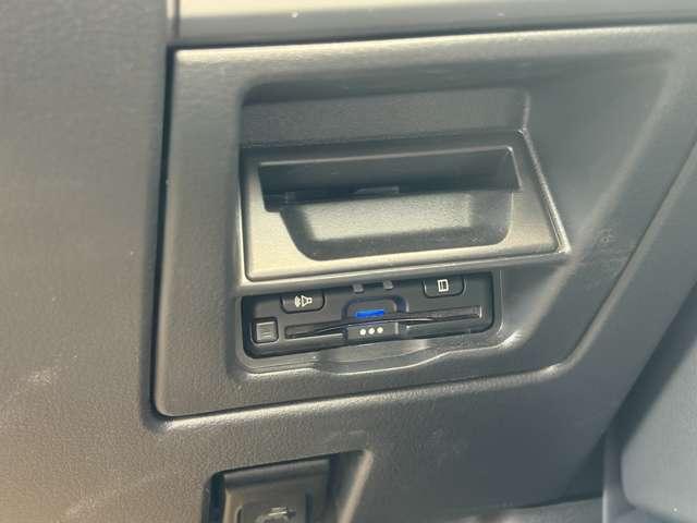 ＣＸ－８０ ３．３　ＸＤハイブリッド　エクスクルーシブ　スポーツ　ディー　ＥＴＣ　シートヒーター　サンルーフ　レーダークルーズ　大型サンルーフ　パワーシート　３列シート　シートヒーター　バックカメラ　衝突被害軽減システム　４ＷＤ　革シート　全方位モニター　ＬＥＤヘッド（4枚目）