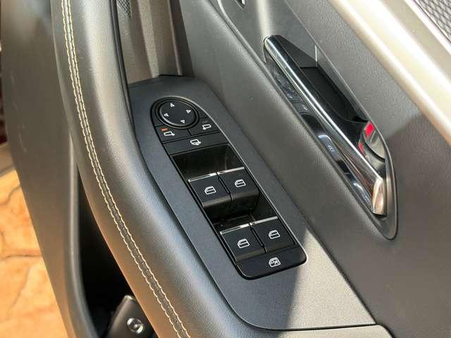 ＣＸ－８０ ３．３　ＸＤハイブリッド　エクスクルーシブ　スポーツ　ディー　ＥＴＣ　シートヒーター　サンルーフ　レーダークルーズ　大型サンルーフ　パワーシート　３列シート　シートヒーター　バックカメラ　衝突被害軽減システム　４ＷＤ　革シート　全方位モニター　ＬＥＤヘッド（17枚目）