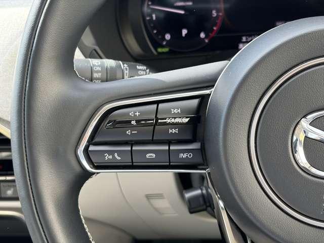 CX-60 3.3 XDハイブリッド プレミアム モダン ディーゼルター ETC サンルーフ 360度モニター 地上デジタル 衝突軽減装置 ETC車載器 パワーバックドア パノラマルーフ 横滑り防止装置 LEDヘッド ヒーター 本革シート メモリーナビ バックカメラ 4WD(17枚目)