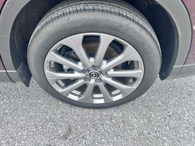 CX-80 3.3 XD Lパッケージ ディーゼルターボ 4WD ナビ 360°ビューモニター 本革シート アルミホイール パノラマサンルーフ フルセグTV 電動リアゲート レザーシート 全周囲カメラ パワーシート アイドリングストップ 4WD シートヒーター(12枚目)