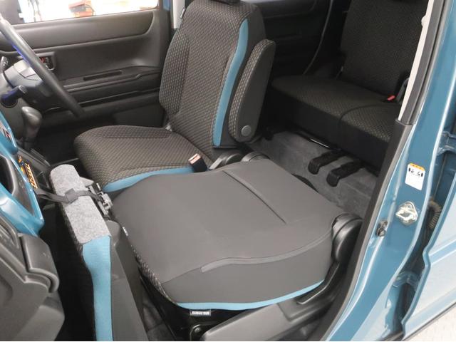 シートを倒せば長い荷物も積載可能