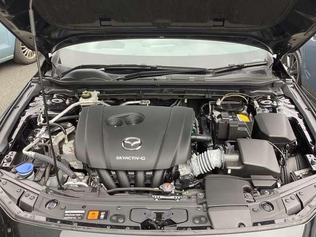 ＭＡＺＤＡ３ファストバック ２．０　２０Ｓ　プロアクティブ　前後ドラレコ　３６０度ビュ　ＥＴＣ　ＡｐｐｌｅＣａｒＰｌａｙ／ＡｎｄｒｏｉｄＡｕｔｏ　Ｂｌｕｅｔｏｏｔｈ　フルセグ　レーダークルーズ　ヘッドアップディスプレイ　１８インチ純正ＡＷ　ＢＳＭ　ワンオーナー（17枚目）