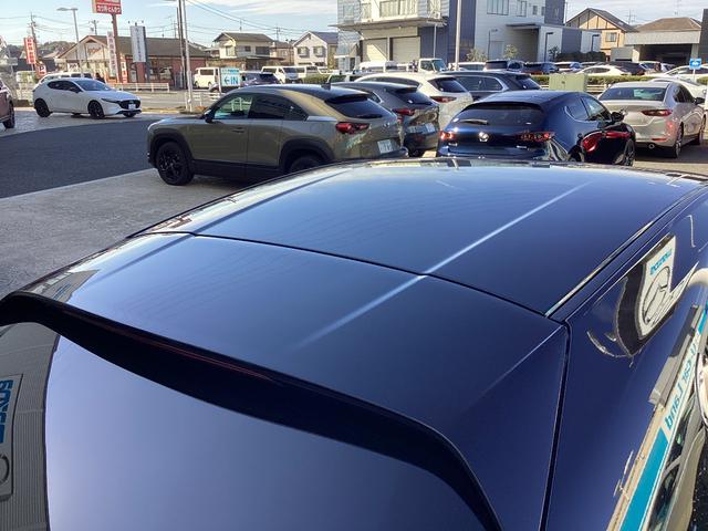 ＭＡＺＤＡ３ファストバック ２．０　２０Ｓ　プロアクティブ　前後ドラレコ　３６０度ビュ　ＥＴＣ　ＡｐｐｌｅＣａｒＰｌａｙ／ＡｎｄｒｏｉｄＡｕｔｏ　Ｂｌｕｅｔｏｏｔｈ　フルセグ　レーダークルーズ　ヘッドアップディスプレイ　１８インチ純正ＡＷ　ＢＳＭ　ワンオーナー（23枚目）