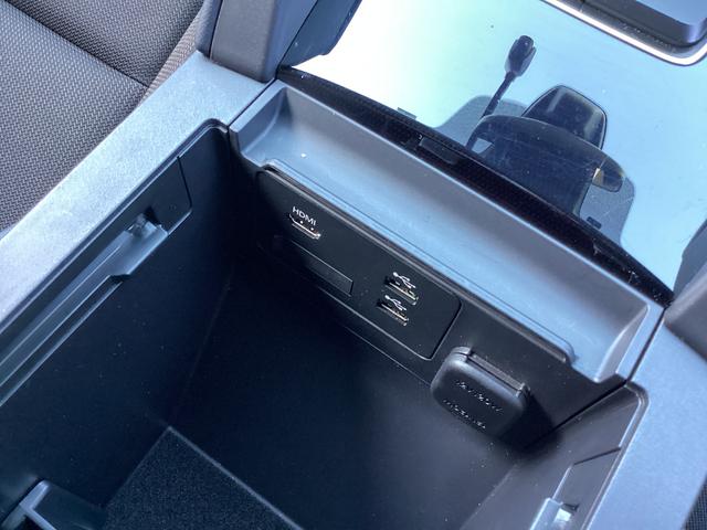 ＭＡＺＤＡ３ファストバック ２．０　２０Ｓ　プロアクティブ　前後ドラレコ　３６０度ビュ　ＥＴＣ　ＡｐｐｌｅＣａｒＰｌａｙ／ＡｎｄｒｏｉｄＡｕｔｏ　Ｂｌｕｅｔｏｏｔｈ　フルセグ　レーダークルーズ　ヘッドアップディスプレイ　１８インチ純正ＡＷ　ＢＳＭ　ワンオーナー（25枚目）