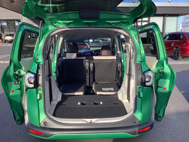 シエンタ １．５　Ｘ　ナビ　ＥＴＣ　ドライブレコーダー　禁煙　ＥＴＣ装備　地デジ　運転席助手席エアバック　マニュアルエアコン　１オーナー　キーフリーシステム　メンテナンスノート　アイドルストップ　メモリーナビゲーション（28枚目）