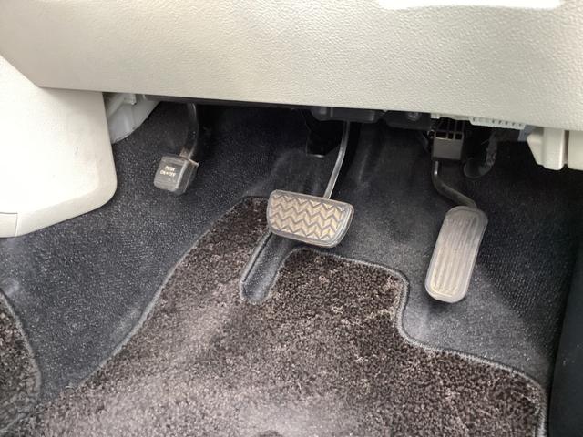 シエンタ １．５　Ｘ　ナビ　ＥＴＣ　ドライブレコーダー　禁煙　ＥＴＣ装備　地デジ　運転席助手席エアバック　マニュアルエアコン　１オーナー　キーフリーシステム　メンテナンスノート　アイドルストップ　メモリーナビゲーション（32枚目）