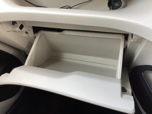 シエンタ １．５　Ｘ　ナビ　ＥＴＣ　ドライブレコーダー　禁煙　ＥＴＣ装備　地デジ　運転席助手席エアバック　マニュアルエアコン　１オーナー　キーフリーシステム　メンテナンスノート　アイドルストップ　メモリーナビゲーション（41枚目）