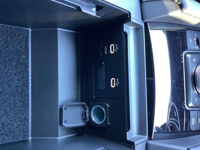 MAZDA3ファストバック 1.8 XD ツーリング ディーゼルターボ 4WD デモアップ ナビ 360度ビューカメラ アダプティブクルーズコントロール 電動シート Bluetooth オートマチックハイビーム シートヒーター 全周囲カメラ 衝突被害軽減システム バックカメラ(9枚目)