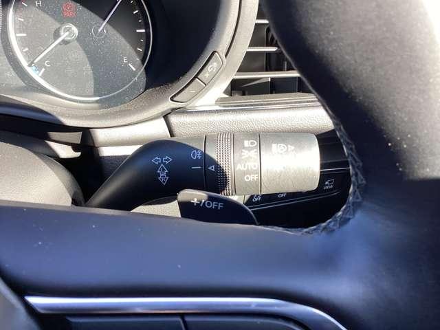 MAZDA3ファストバック 1.8 XD ツーリング ディーゼルターボ 4WD デモアップ ナビ 360度ビューカメラ アダプティブクルーズコントロール 電動シート Bluetooth オートマチックハイビーム シートヒーター 全周囲カメラ 衝突被害軽減システム バックカメラ(15枚目)