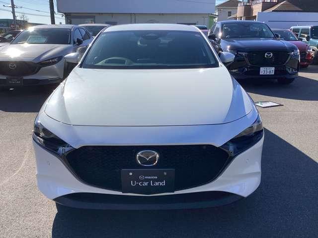 MAZDA3ファストバック 1.8 XD ツーリング ディーゼルターボ 4WD デモアップ ナビ 360度ビューカメラ アダプティブクルーズコントロール 電動シート Bluetooth オートマチックハイビーム シートヒーター 全周囲カメラ 衝突被害軽減システム バックカメラ(19枚目)