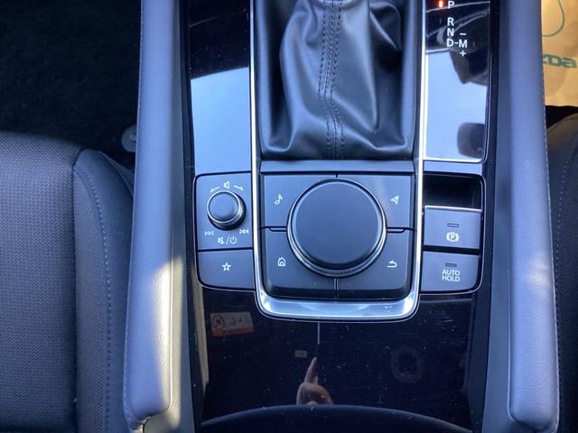 MAZDA3ファストバック 1.8 XD ツーリング ディーゼルターボ 4WD デモアップ ナビ 360度ビューカメラ アダプティブクルーズコントロール 電動シート Bluetooth オートマチックハイビーム シートヒーター 全周囲カメラ 衝突被害軽減システム バックカメラ(51枚目)