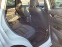 リアシートは意外に広いです
