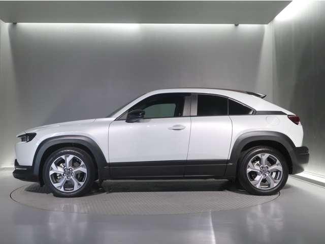 MX-30 2.0 千葉マツダ君津店です レーダーブレーキ スマキー Etc 盗難防止装置 360°カメラ ACC ナビTV Sヒーター PWシート DSC ABS Bカメラ キーフリー エアコン パワーウィンドウ(18枚目)