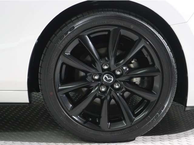 MAZDA3ファストバック 1.5 15S ブラックトーンエディション ドラレコ ETC 360°ビューモニター LEDランプ 衝突軽減ブレーキ フルセグ 360°モニター Bカメラ アドバンストキー 横滑り防止装置 キーレス ETC車載器 コーナーセンサー 禁煙 ABS(4枚目)