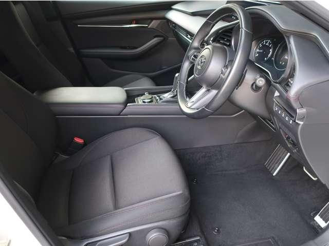 MAZDA3ファストバック 1.5 15S ブラックトーンエディション ドラレコ ETC 360°ビューモニター LEDランプ 衝突軽減ブレーキ フルセグ 360°モニター Bカメラ アドバンストキー 横滑り防止装置 キーレス ETC車載器 コーナーセンサー 禁煙 ABS(15枚目)