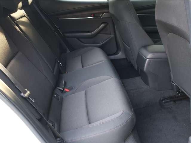 MAZDA3ファストバック 1.5 15S ブラックトーンエディション ドラレコ ETC 360°ビューモニター LEDランプ 衝突軽減ブレーキ フルセグ 360°モニター Bカメラ アドバンストキー 横滑り防止装置 キーレス ETC車載器 コーナーセンサー 禁煙 ABS(17枚目)