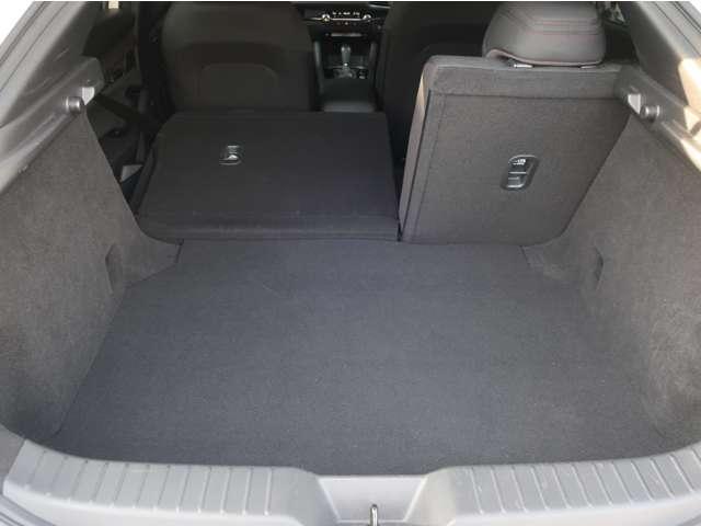 MAZDA3ファストバック 1.5 15S ブラックトーンエディション ドラレコ ETC 360°ビューモニター LEDランプ 衝突軽減ブレーキ フルセグ 360°モニター Bカメラ アドバンストキー 横滑り防止装置 キーレス ETC車載器 コーナーセンサー 禁煙 ABS(18枚目)