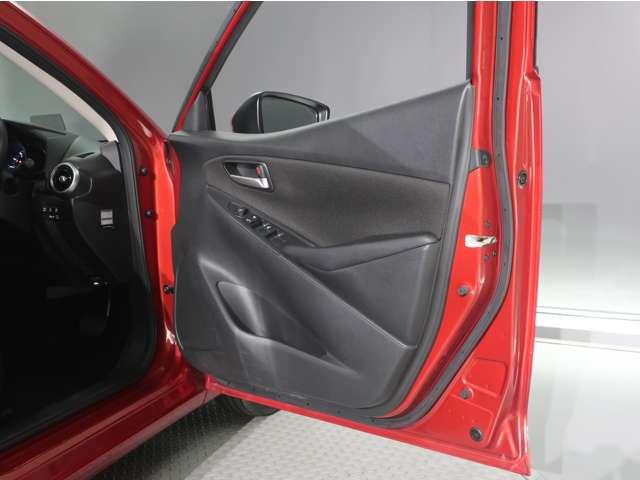 ＭＡＺＤＡ２ １．５　１５Ｓ　プロアクティブ　ドラレコ　３６０°ビューモニター　ＥＴＣ　スマートブレーキサポート　サイドエアバック　Ｃセンサー　スマートキー　アイスト　ＬＥＤヘッドライト　地デジ　シートヒーター　バックカメラ　ＥＴＣ　ナビ＆ＴＶ（11枚目）