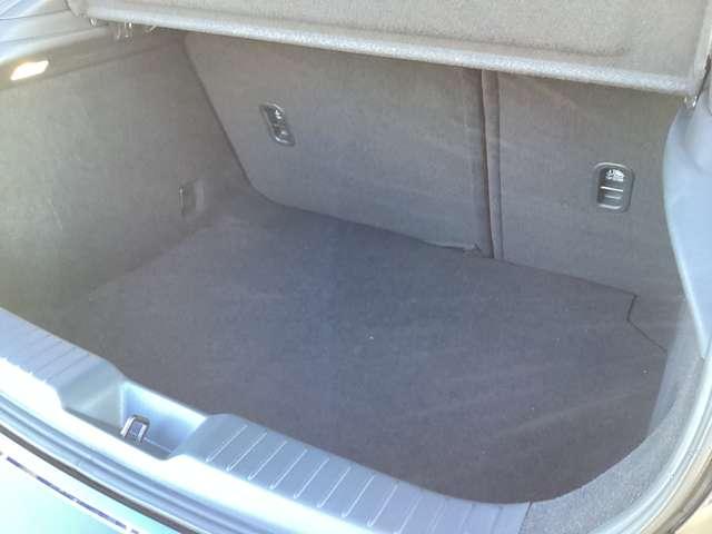 ＭＡＺＤＡ３ファストバック １５Ｓ　Ｓ　ＰＡＣＫ　３６０°ビューモニター　前席シートヒーター　アダプティブクルーズコントロール　バックカメラ　衝突被害軽減システム　ＬＥＤヘッドランプ　３６０°ビューモニター（11枚目）