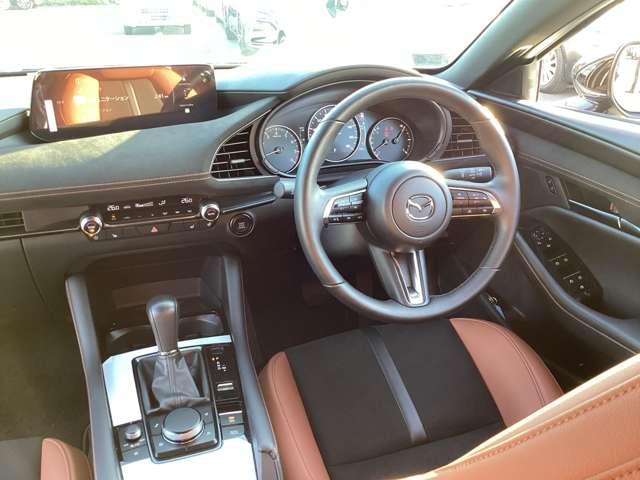 ＭＡＺＤＡ３ファストバック １５Ｓ　Ｓ　ＰＡＣＫ　３６０°ビューモニター　前席シートヒーター　アダプティブクルーズコントロール　バックカメラ　衝突被害軽減システム　ＬＥＤヘッドランプ　３６０°ビューモニター（12枚目）