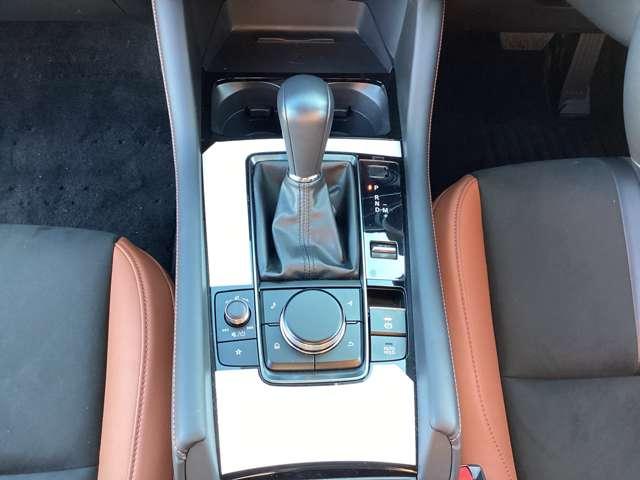 ＭＡＺＤＡ３ファストバック １５Ｓ　Ｓ　ＰＡＣＫ　３６０°ビューモニター　前席シートヒーター　アダプティブクルーズコントロール　バックカメラ　衝突被害軽減システム　ＬＥＤヘッドランプ　３６０°ビューモニター（14枚目）