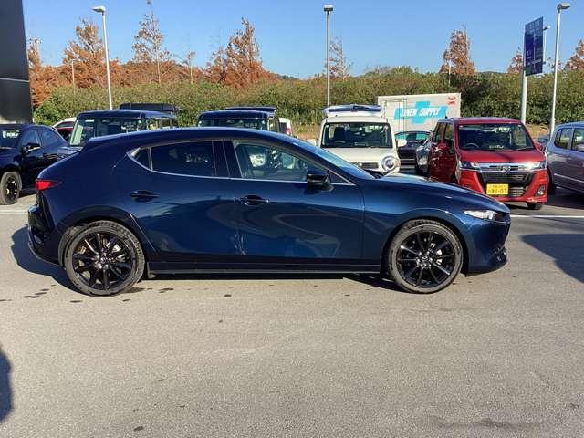 ＭＡＺＤＡ３ファストバック １５Ｓ　Ｓ　ＰＡＣＫ　３６０°ビューモニター　前席シートヒーター　アダプティブクルーズコントロール　バックカメラ　衝突被害軽減システム　ＬＥＤヘッドランプ　３６０°ビューモニター（16枚目）