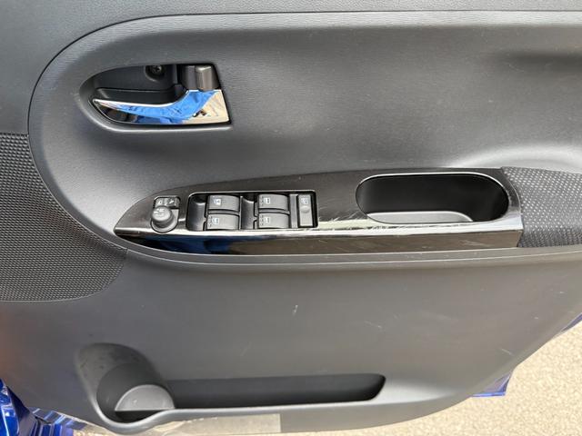 タント カスタムＲＳ　トップエディションＳＡＩＩ　走行距離２５０００キロ　プッシュスタートリモコンキー　純正８インチナビ　バックカメラ　ドラレコ　ＨＤＭＩ　両側パワースライドドア　衝突軽減ブレーキ付　ハーフレザーシート（29枚目）