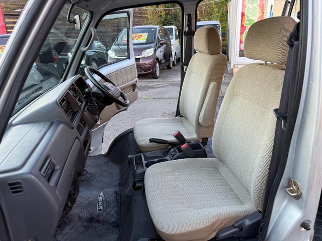 ディアスワゴン クラシック 走行距離16000キロ台 丸目ライト 4気筒エンジン ハイルーフ 赤外線キーレス トノカバー付(15枚目)