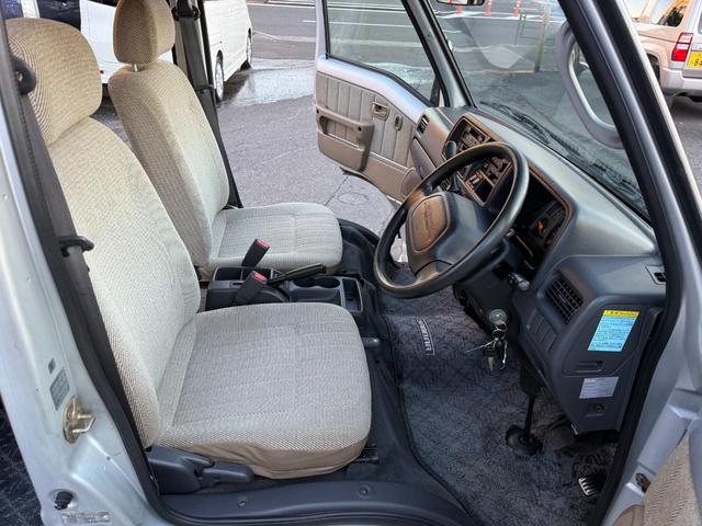 ディアスワゴン クラシック 走行距離16000キロ台 丸目ライト 4気筒エンジン ハイルーフ 赤外線キーレス トノカバー付(22枚目)